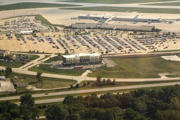 quad city international airport eaa chapter 75